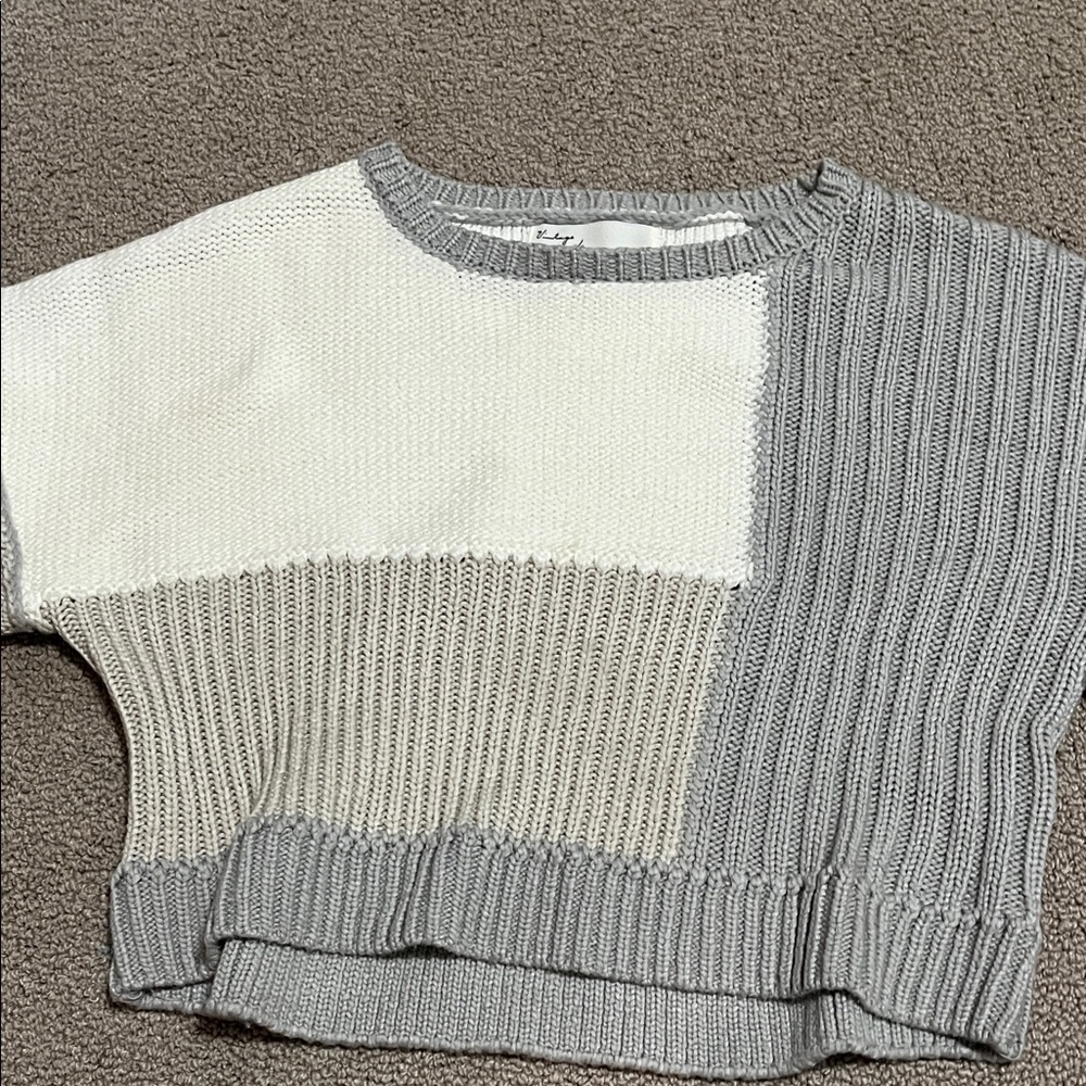 Vintage Havana Gray and Cream Colorblock Sweater